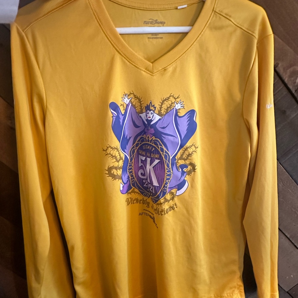 Long sleeve Rundisney 5k shirt